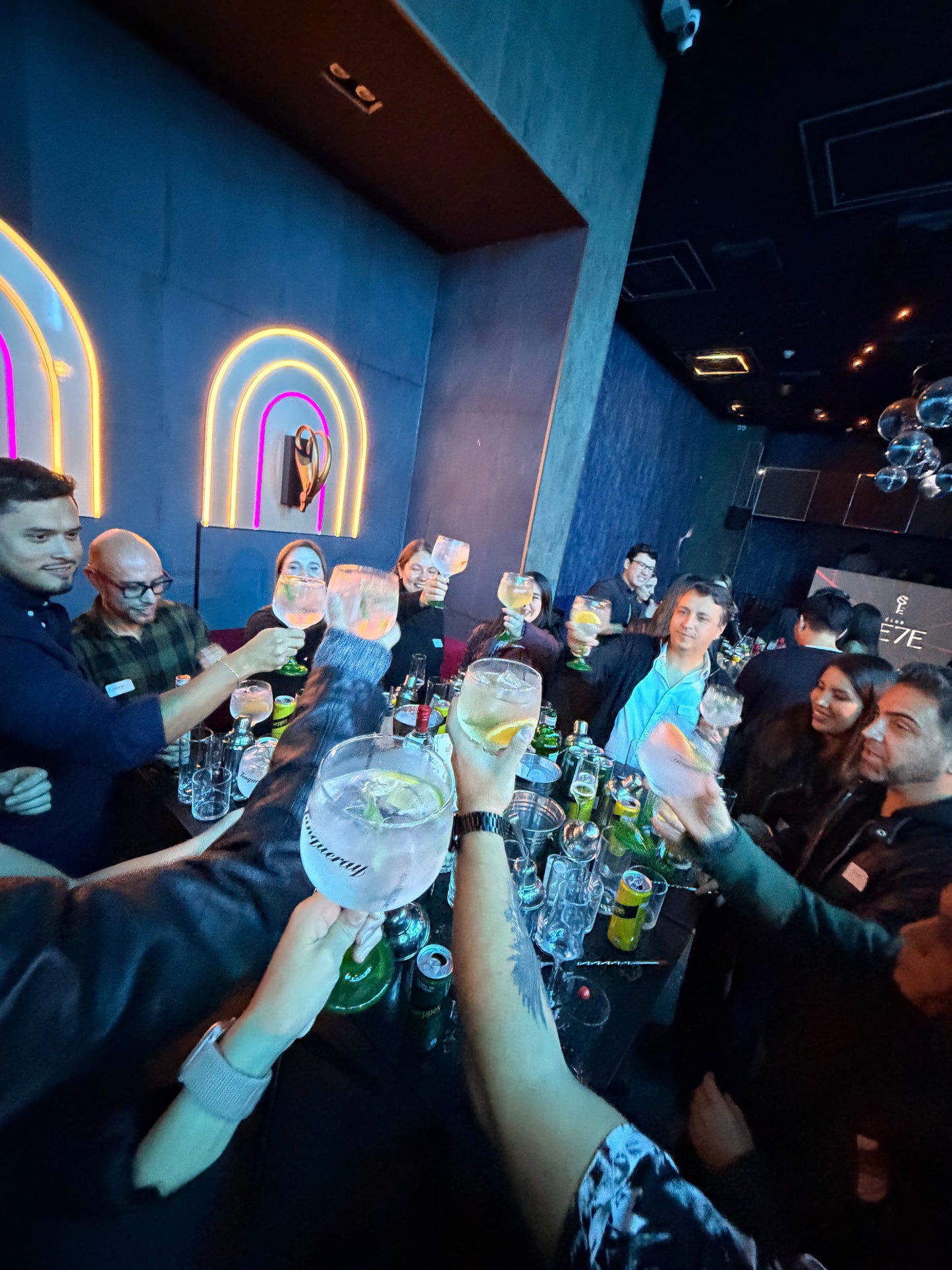 clase de coctelería + fiesta