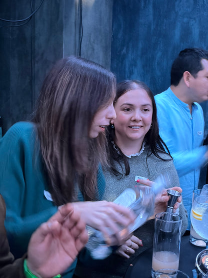 clase de coctelería + fiesta
